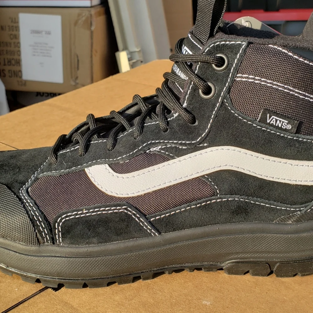 Vans Site 7.5 Men 9 Wmns Ultrarange MTE Insulated Boot Primaloft Black 500383